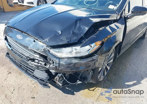 2019 Ford Fusion Se z USA, uszkodzony, nr VIN 3FA6P0T99KR252936